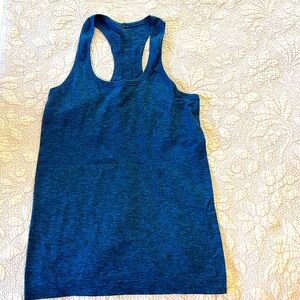 Lulu lemon racerback tank size 6 in blue heather